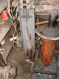 http://knives.com.ua/pic/103/03p.jpg