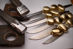 http://knives.com.ua/pic/131/0101p.jpg