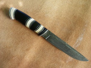 http://knives.com.ua/pic/164k/019/03p.jpg